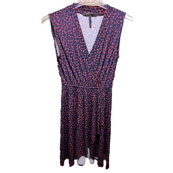 BCBGMaxazria Wrap Dress Women’s Size XS Red Blue V-neck Pleated Knee Length - Picture 1 of 9